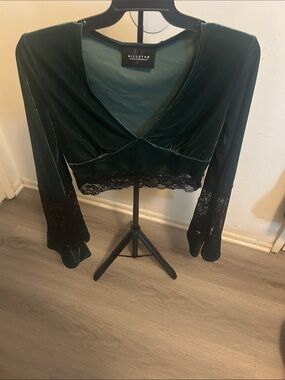 Killstar Dark Green Velvet Lace-Trim Cropped V-Neck Top